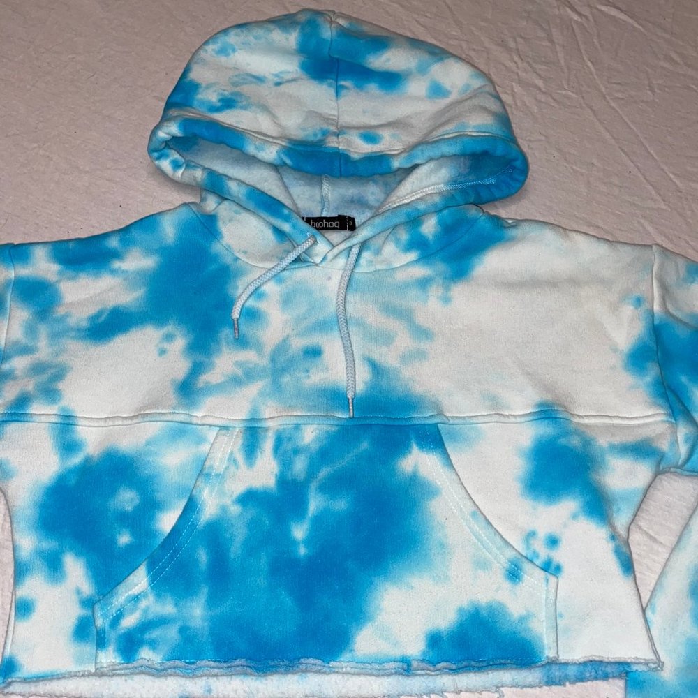 BOOHOO Blue/White Tie Dye Crop Hoodie-Small